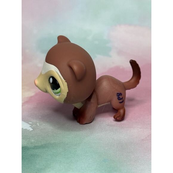 Authentic LPS Littlest Pet Shop #1026 Brown Cream White Ferret Green Dot Eyes - Picture 4 of 8